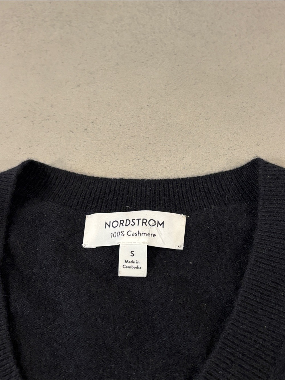 Nordstrom V-Neck Cashmere Sweater - Picture 3 of 5